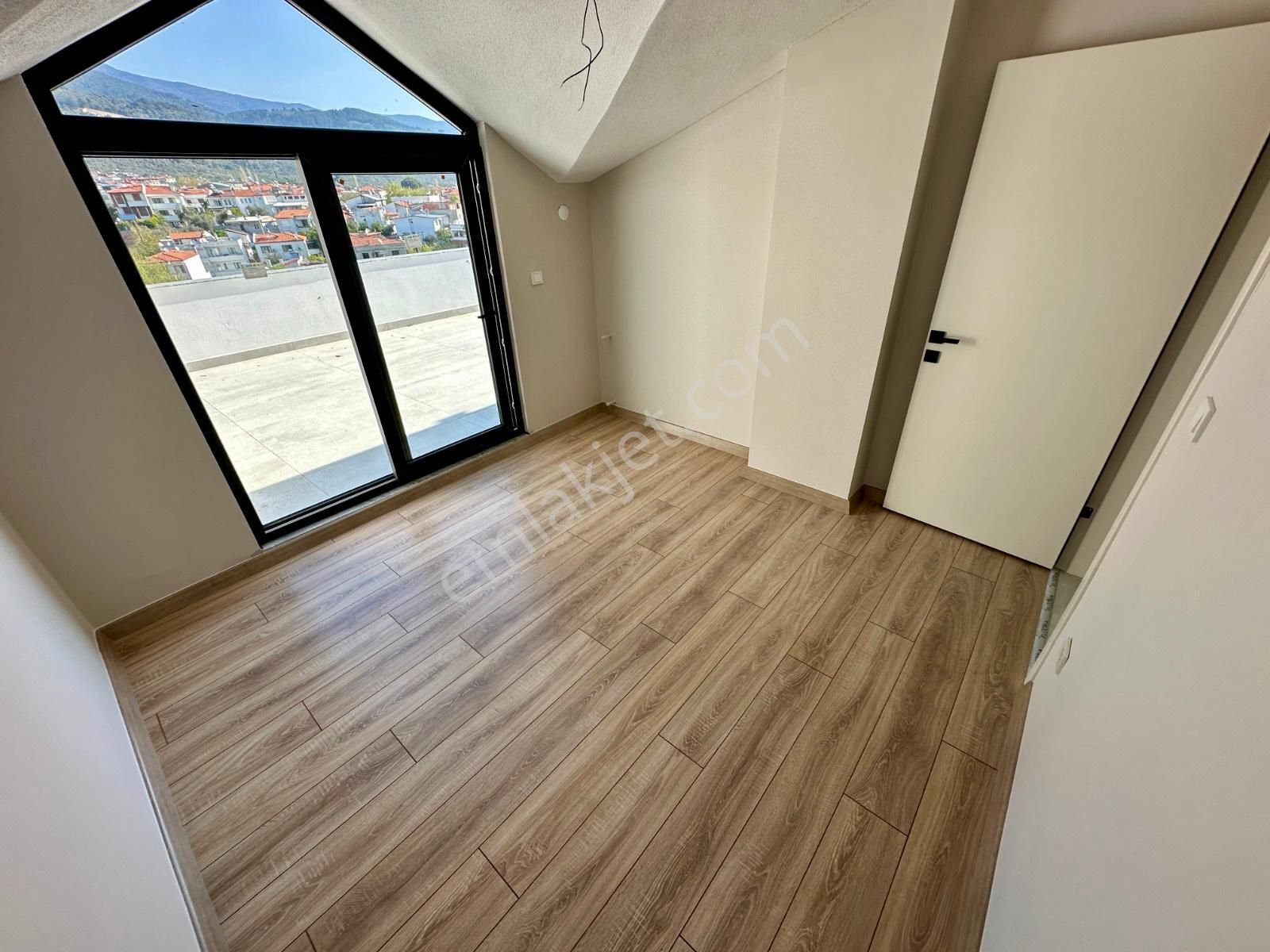 🏡 Referans'tan Güre'de Doğa Manzaralı Bahçe Kullanımlı 3+1 Dubleks - Görsel 32