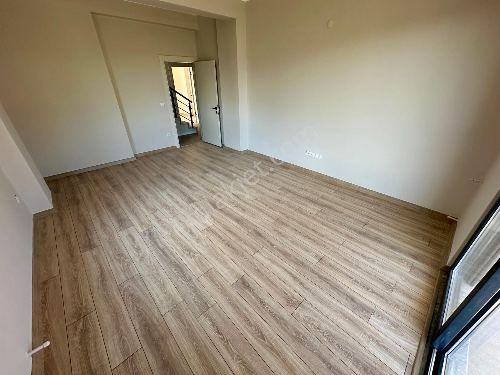 🏡 Referans'tan Güre'de Doğa Manzaralı Bahçe Kullanımlı 3+1 Dubleks - Görsel 21
