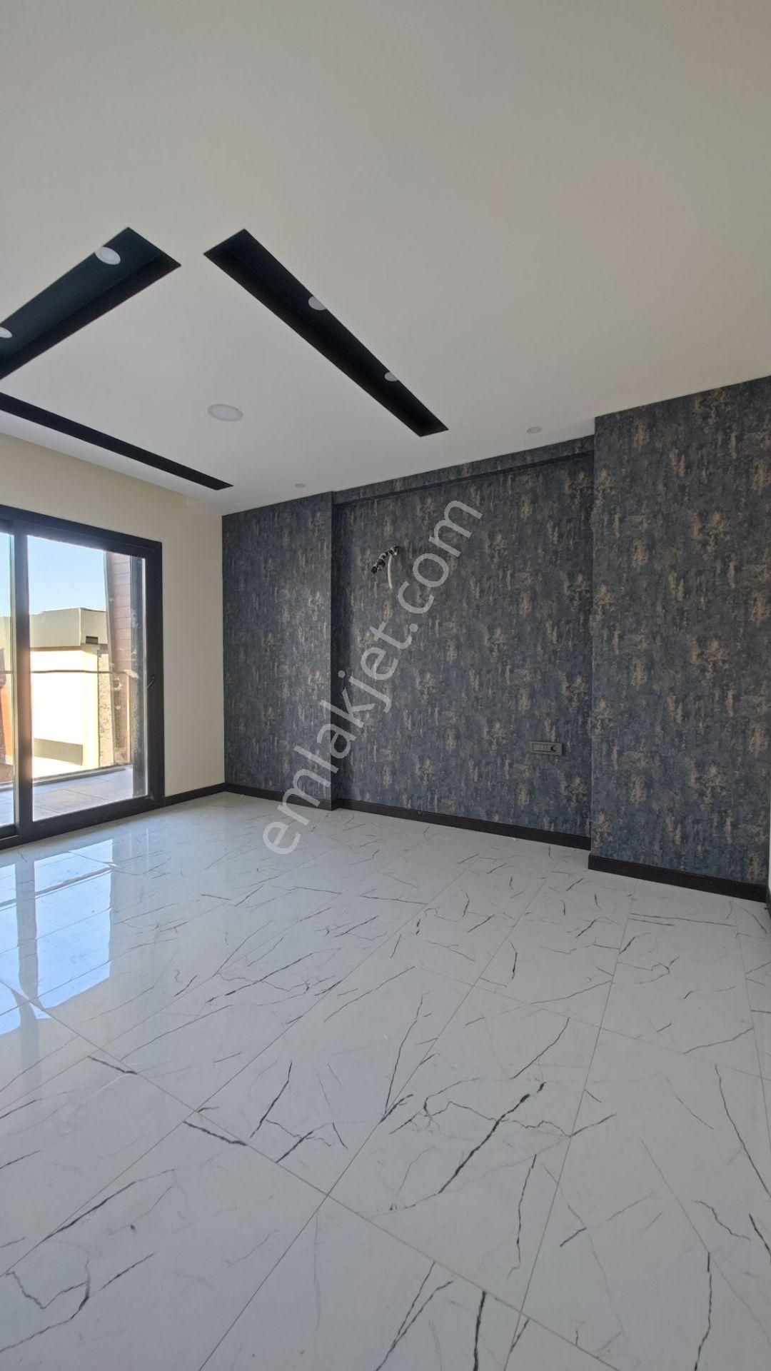 Kuşadası Avmler Bölgesinde 4+1 350m2 Arsa İçinde Özel Havuzlu Satılık Villa - Görsel 11