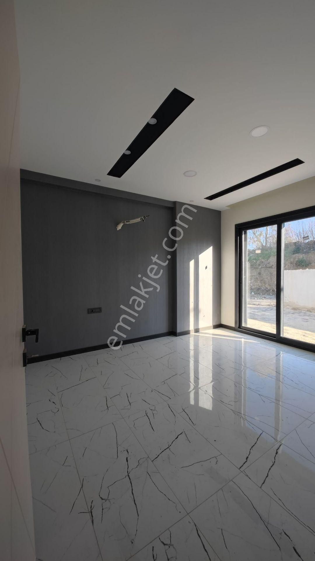 Kuşadası Avmler Bölgesinde 4+1 350m2 Arsa İçinde Özel Havuzlu Satılık Villa - Görsel 12