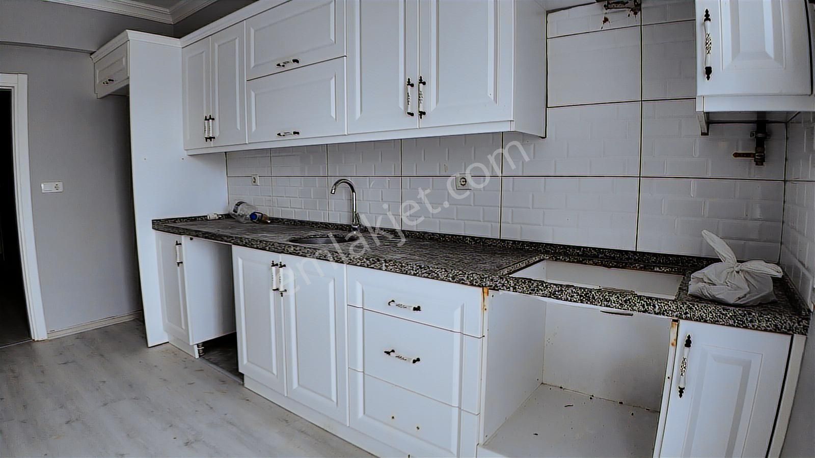 Nova Realty'den Satılık Ferah Ve Manzaralı 5+1 Daire - Görsel 17