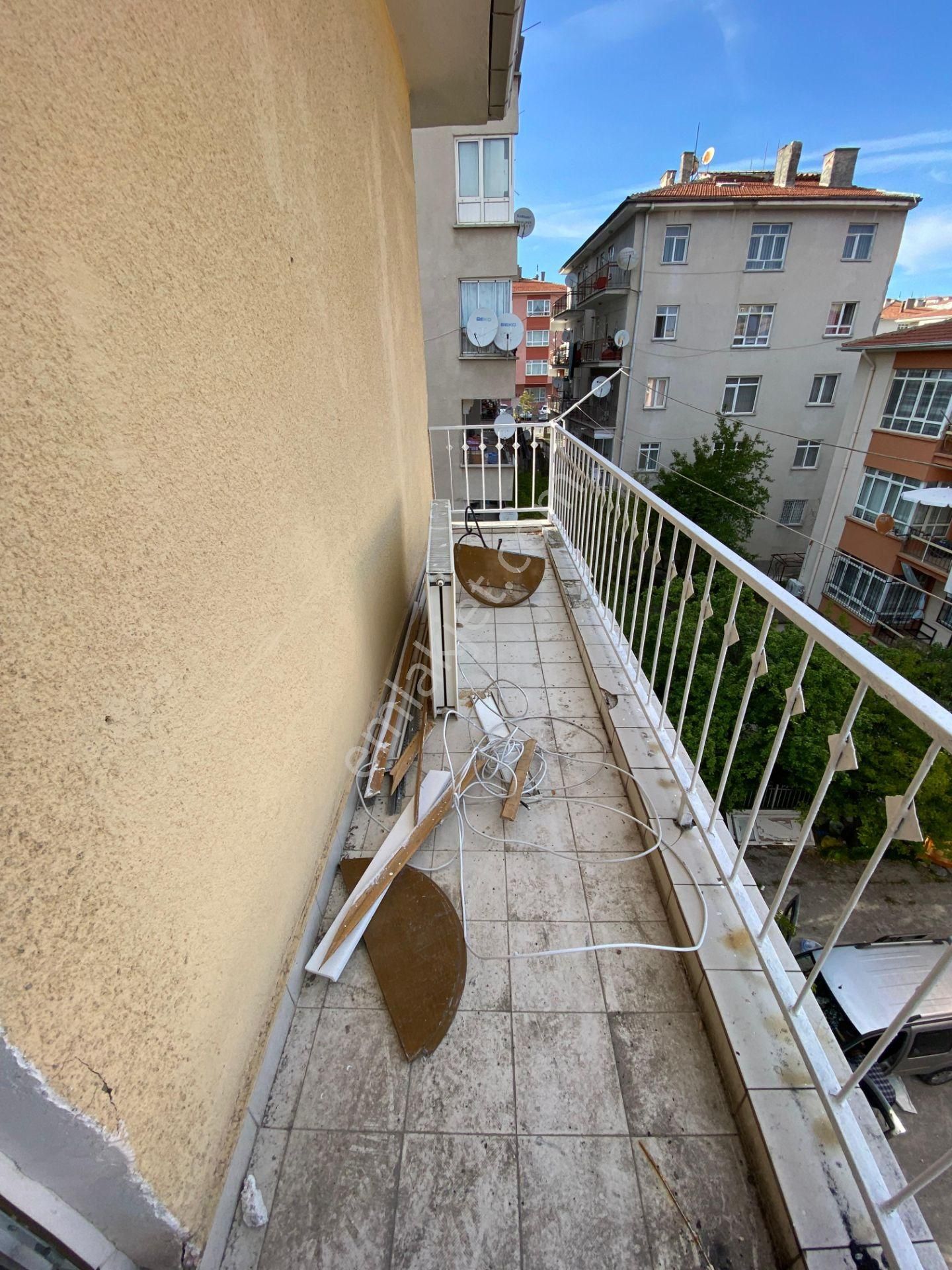 Pınarbaşı Mah Katta Yapılı 3+1 Dutluk Göbekte Satılık Daire - Görsel 17