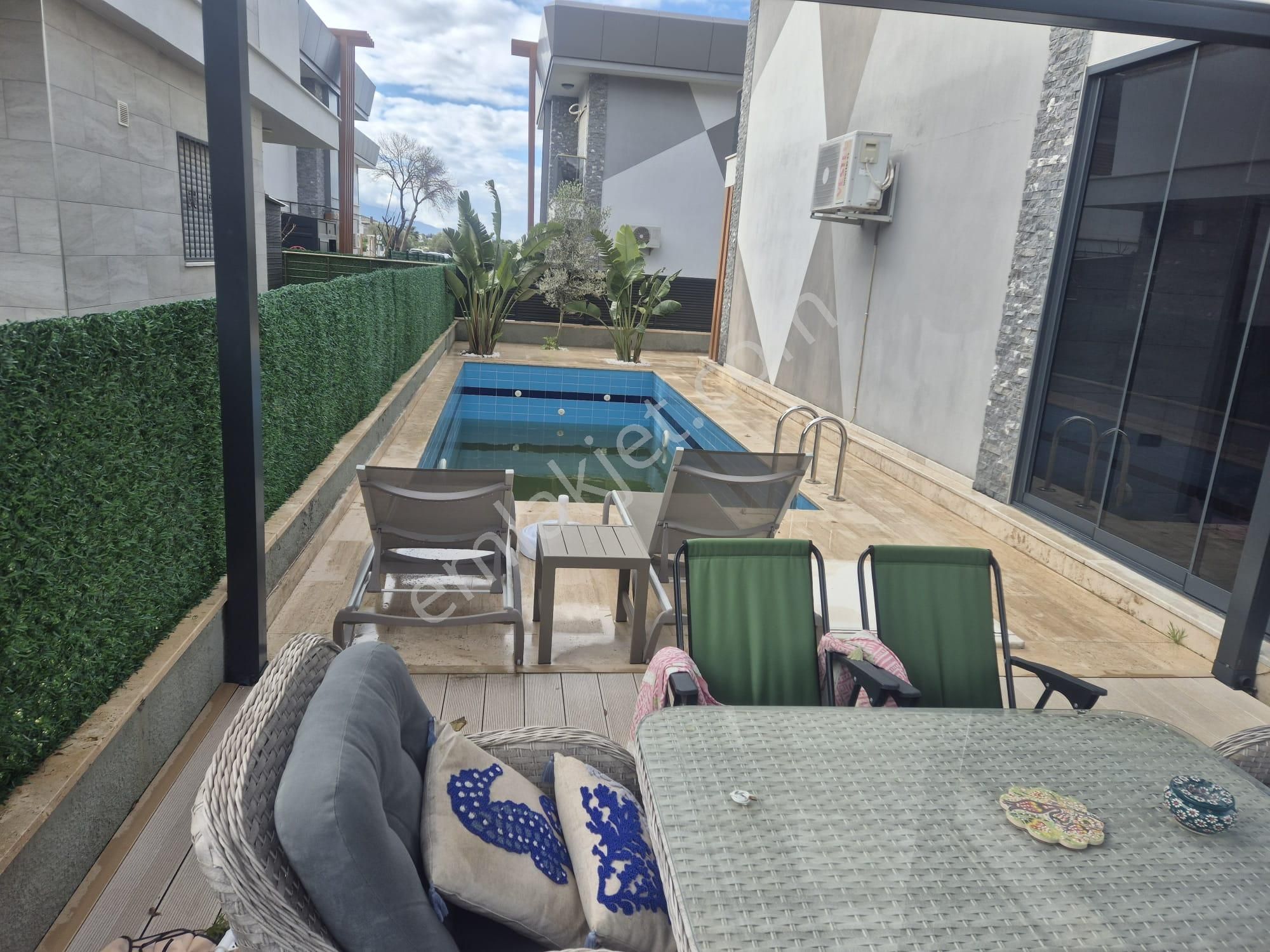 Kuşadası K.denizi Özel Havuzlu Tek Müstakil - Görsel 11