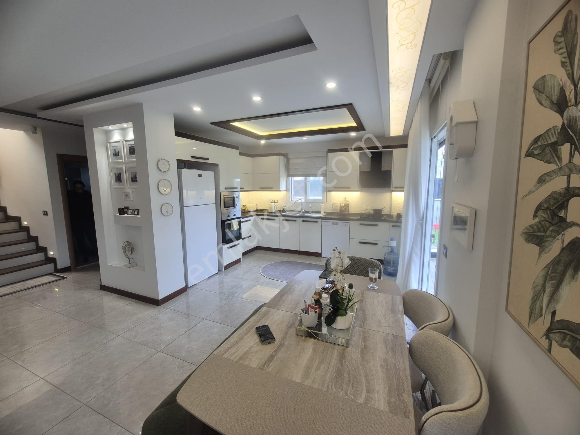 Kuşadası K.denizi Özel Havuzlu Tek Müstakil - Görsel 24