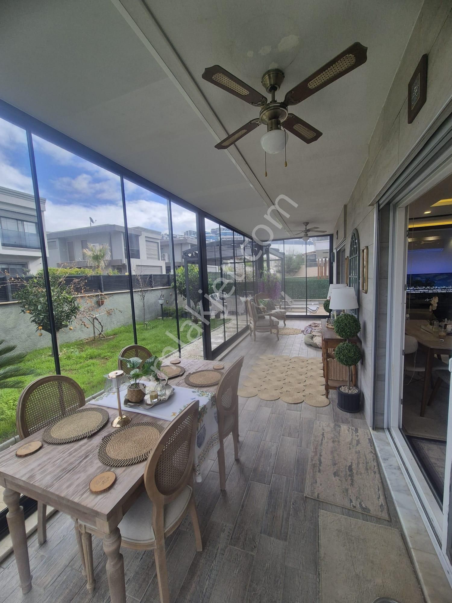 Kuşadası K.denizi Özel Havuzlu Tek Müstakil - Görsel 21