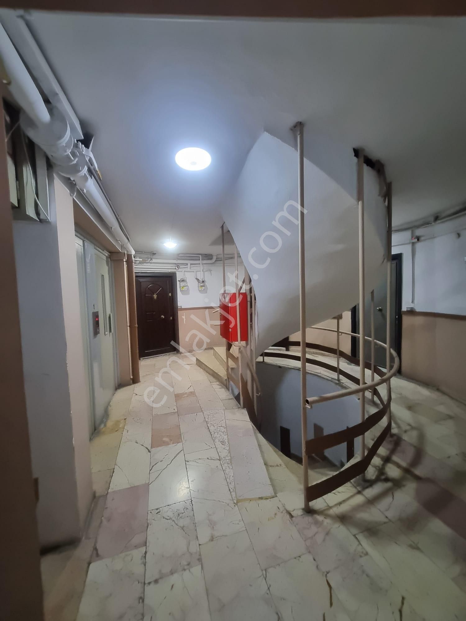 Oryaştan Ataşehir K.bakkalköy Kastelli Bloklarında 75m2 2+1 Daire - Görsel 18