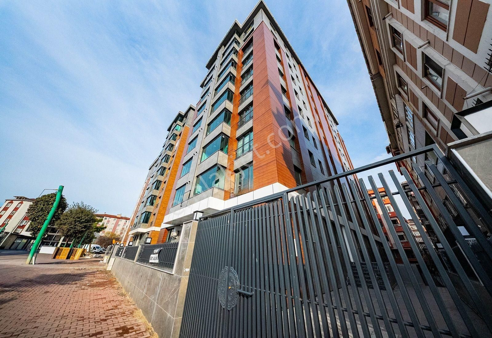 Weal World' Den Sıfır, 3+1, 135m2, 9.kat, Ön Cephe, Şehir Manzaralı