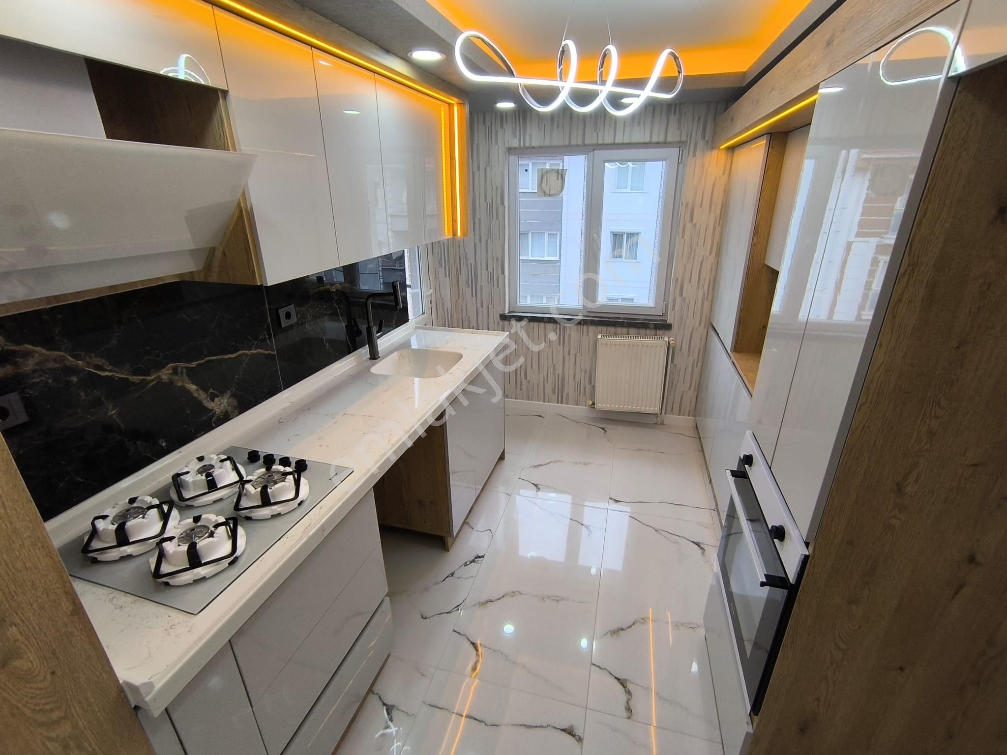 Akşemsettin Mah'de Full Yapılı 3+1 Satılık Daire