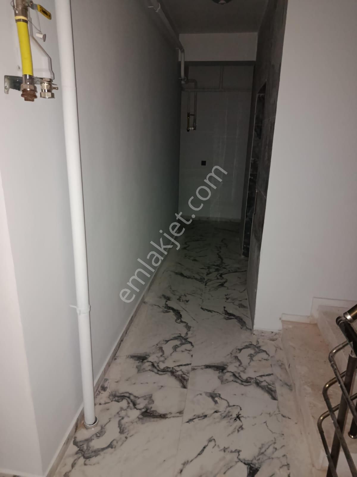 Akçay Doruk Gayrimenkul'den Denize 25o Metre Pazaryerinde 2+1 - Görsel 30