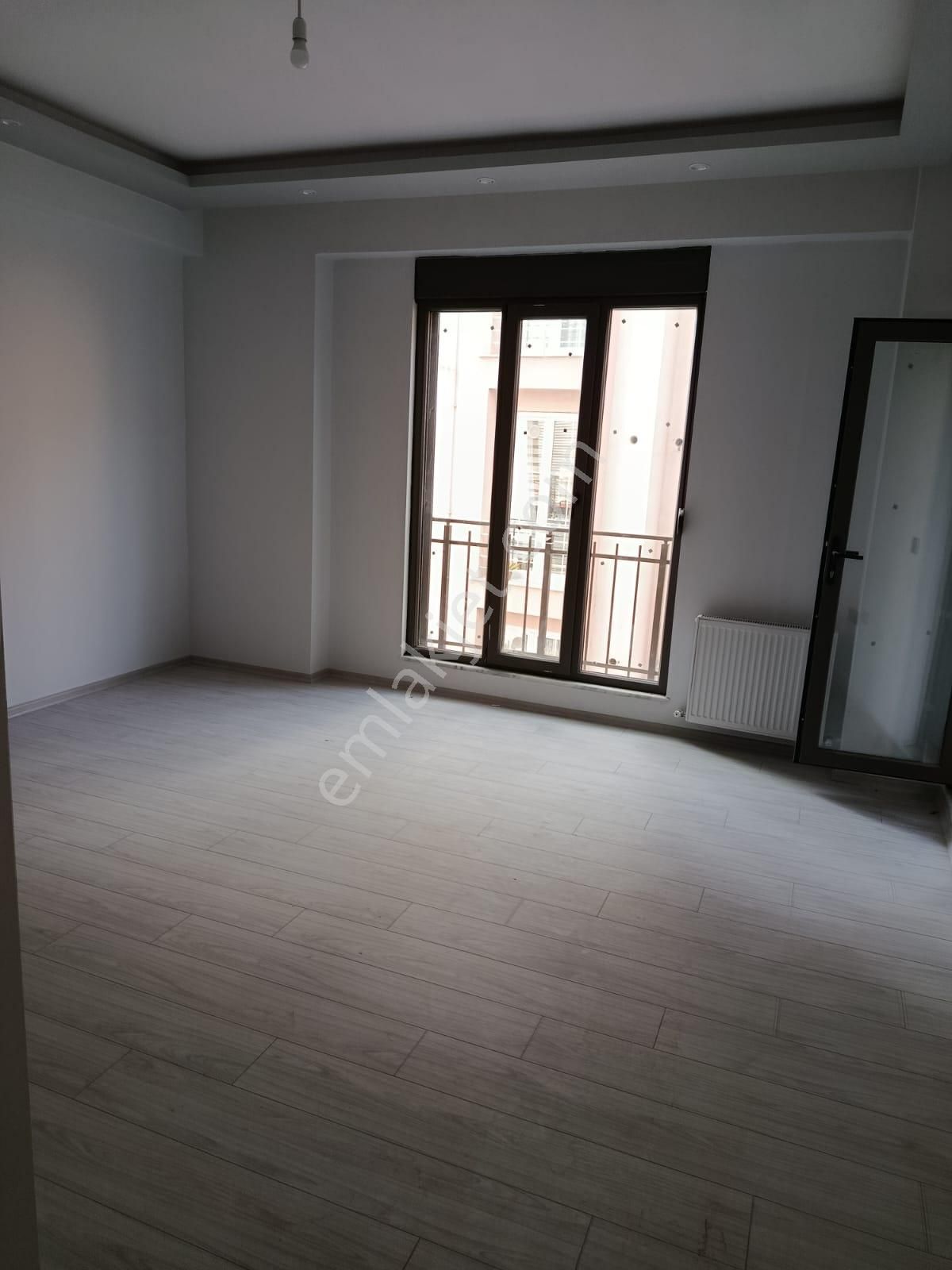 Akçay Doruk Gayrimenkul'den Denize 25o Metre Pazaryerinde 2+1 - Görsel 12