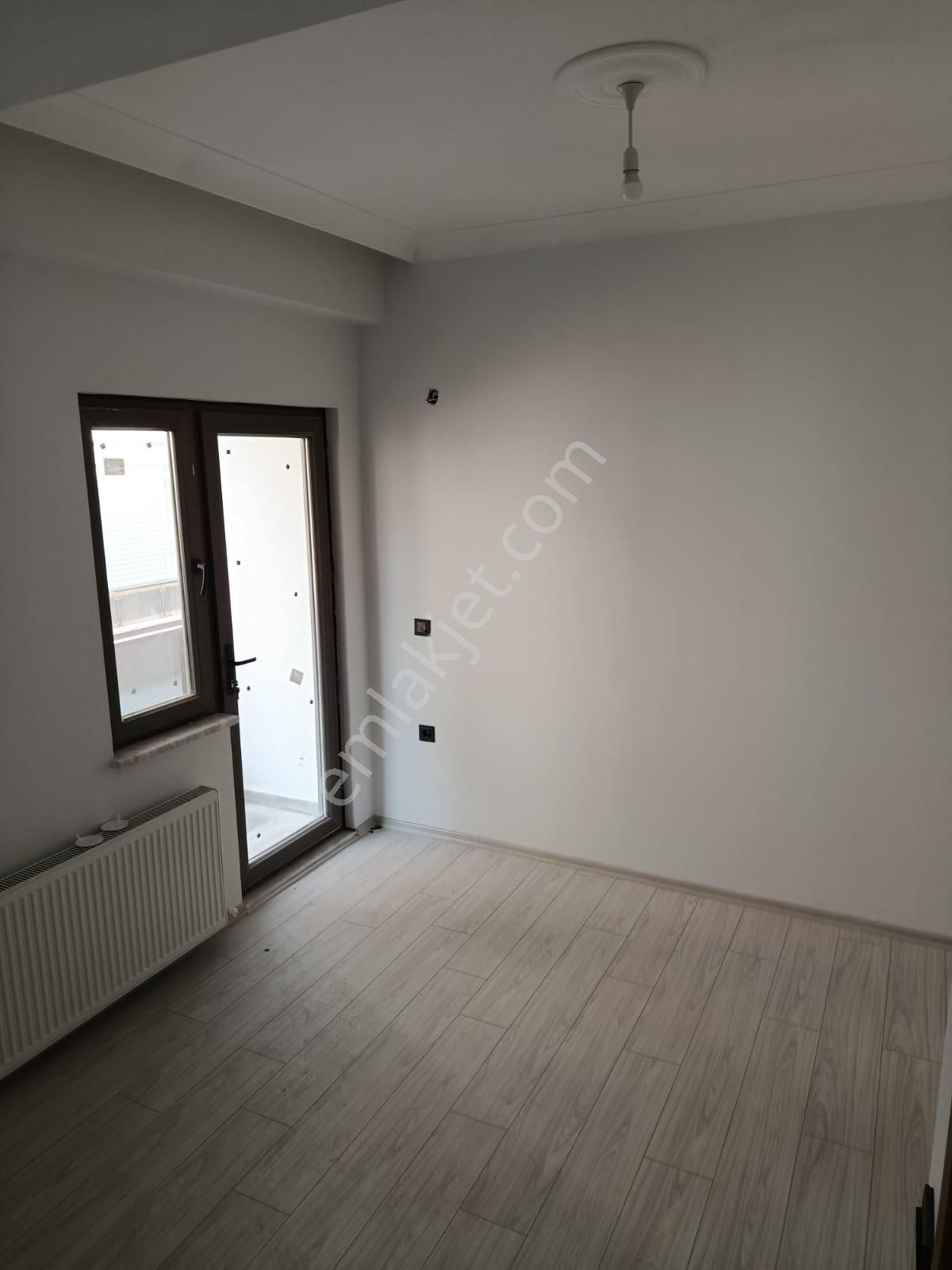 Akçay Doruk Gayrimenkul'den Denize 25o Metre Pazaryerinde 2+1 - Görsel 3