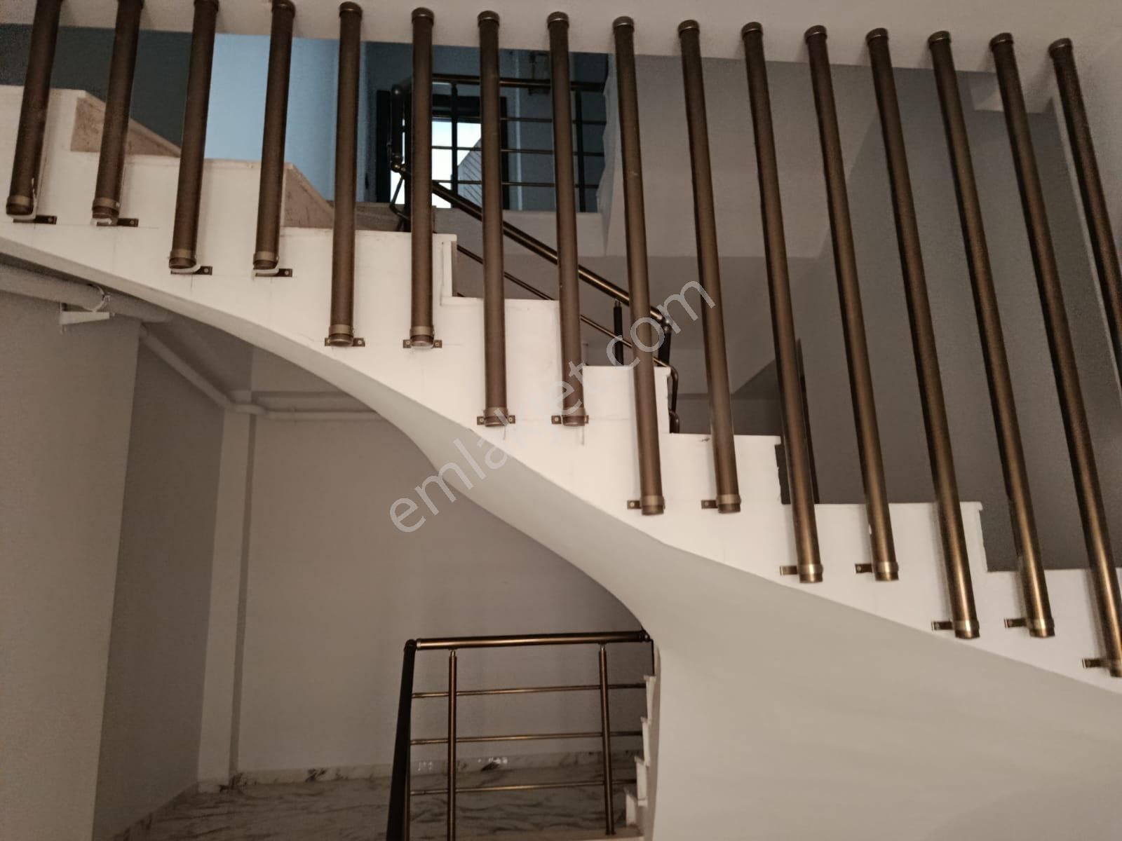 Akçay Doruk Gayrimenkul'den Denize 25o Metre Pazaryerinde 2+1 - Görsel 4