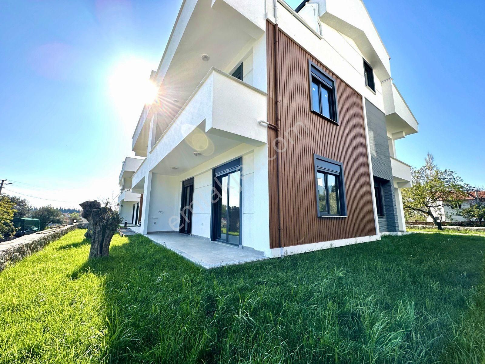 🏡 Referans'tan Güre'de Doğa Manzaralı Bahçe Kullanımlı 2+1 Daire