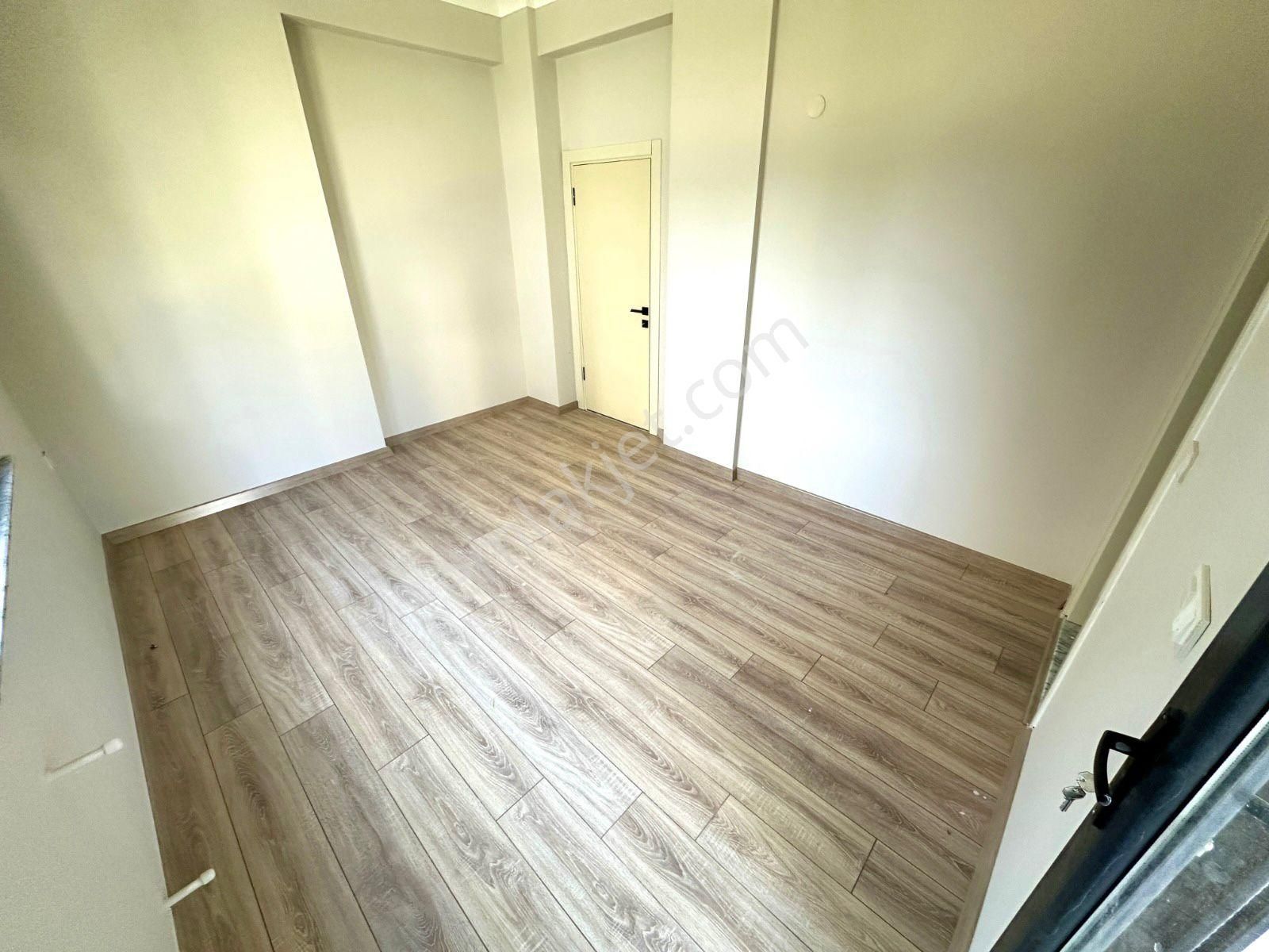 🏡 Referans'tan Güre'de Doğa Manzaralı Bahçe Kullanımlı 2+1 Daire - Görsel 10