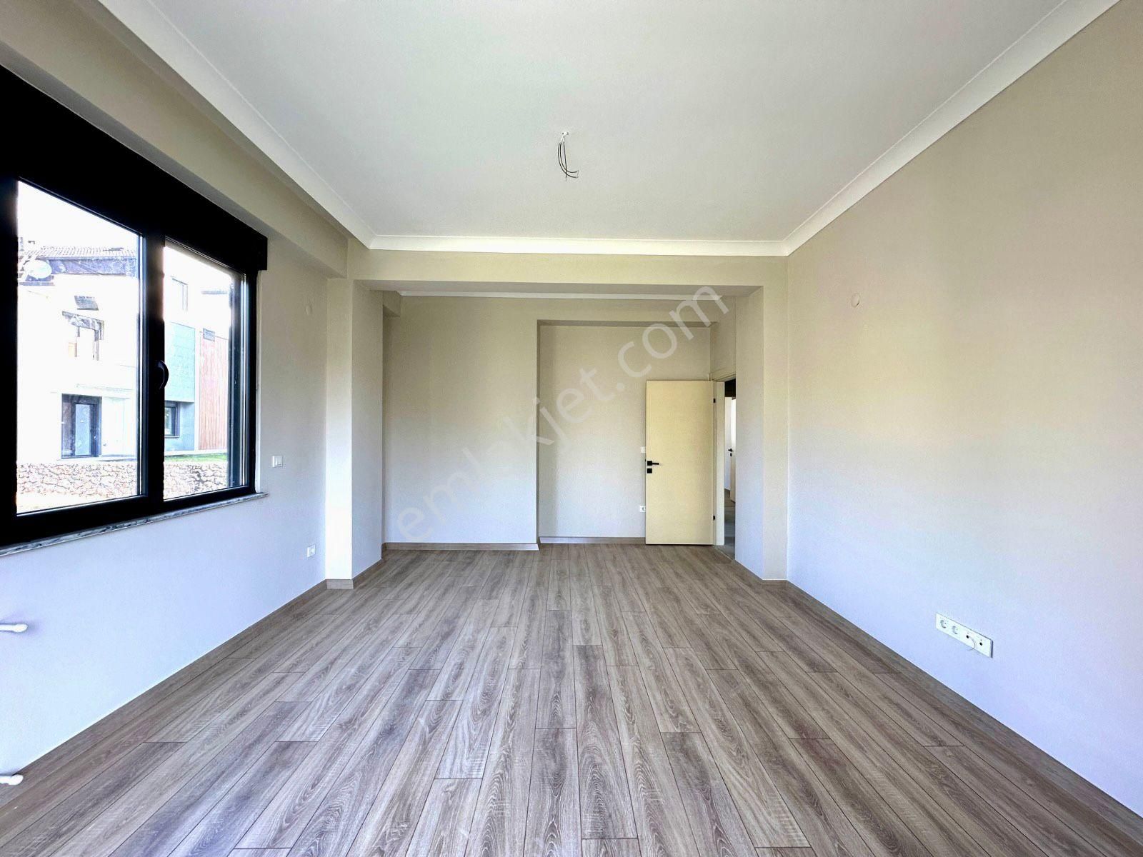 🏡 Referans'tan Güre'de Doğa Manzaralı Bahçe Kullanımlı 2+1 Daire - Görsel 15