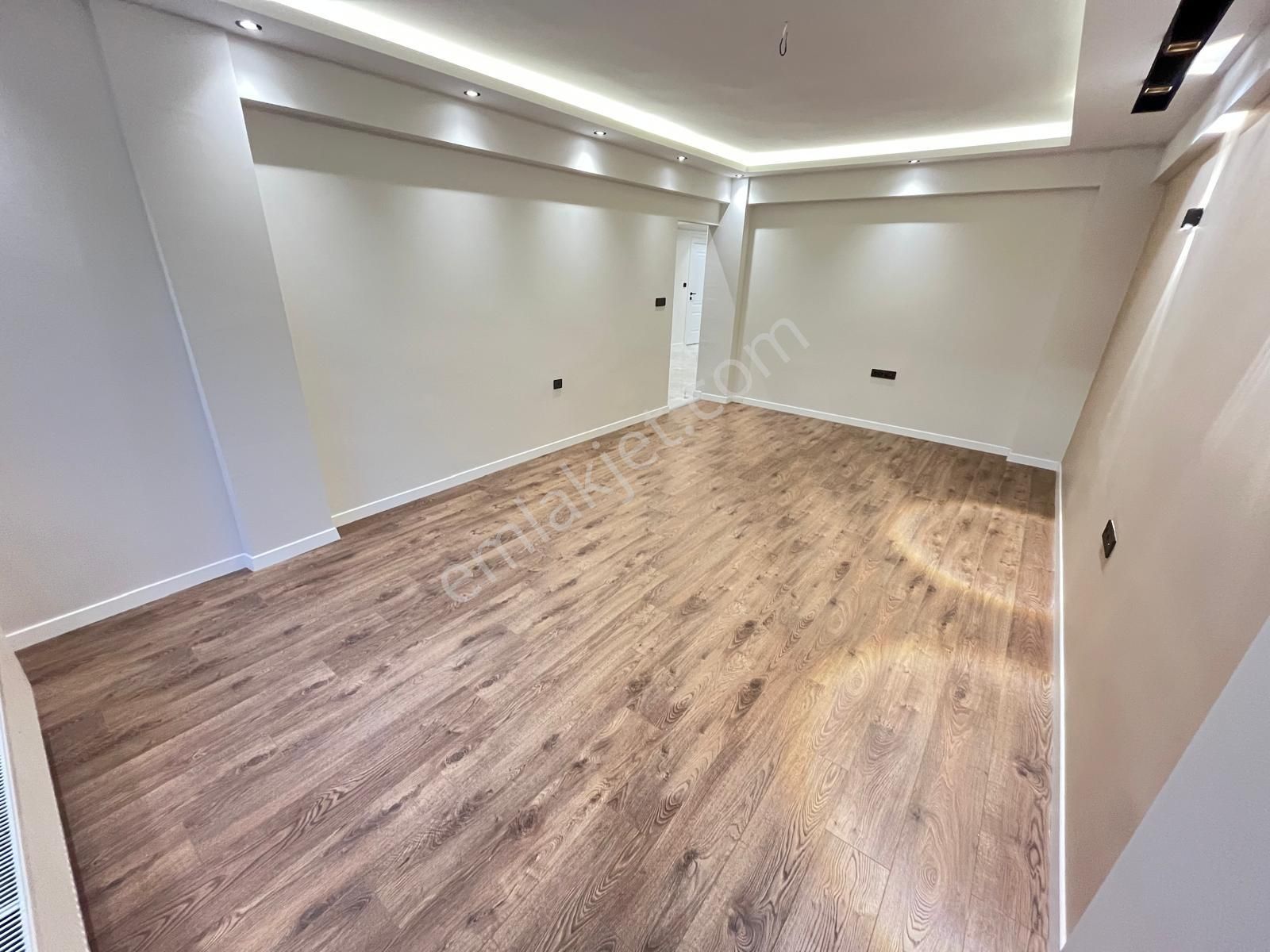 Balçova Ata Caddesin'de Asansörlü Ultra Lüx Satılık 3+1 Daire - Görsel 9