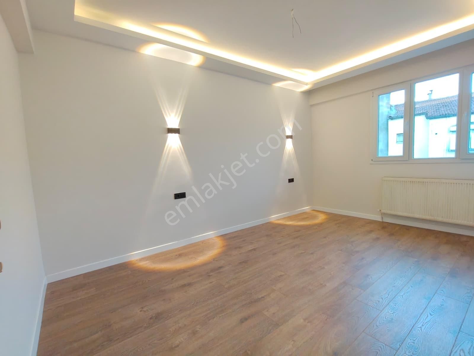 Balçova Ata Caddesin'de Asansörlü Ultra Lüx Satılık 3+1 Daire - Görsel 17