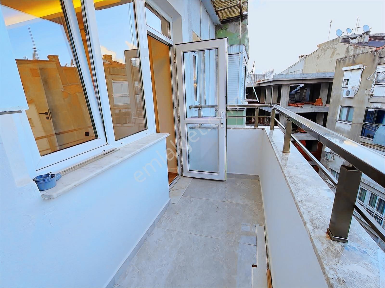 Balçova Ata Caddesin'de Asansörlü Ultra Lüx Satılık 3+1 Daire - Görsel 35