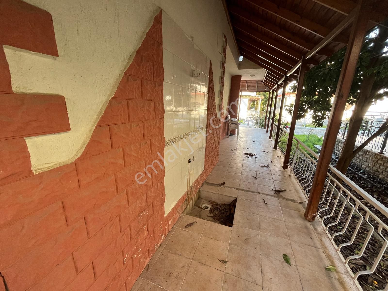 Kuşadası Sahilde Plaja Yakın 3+1 Satılık Dubleks Yazlık - Görsel 26