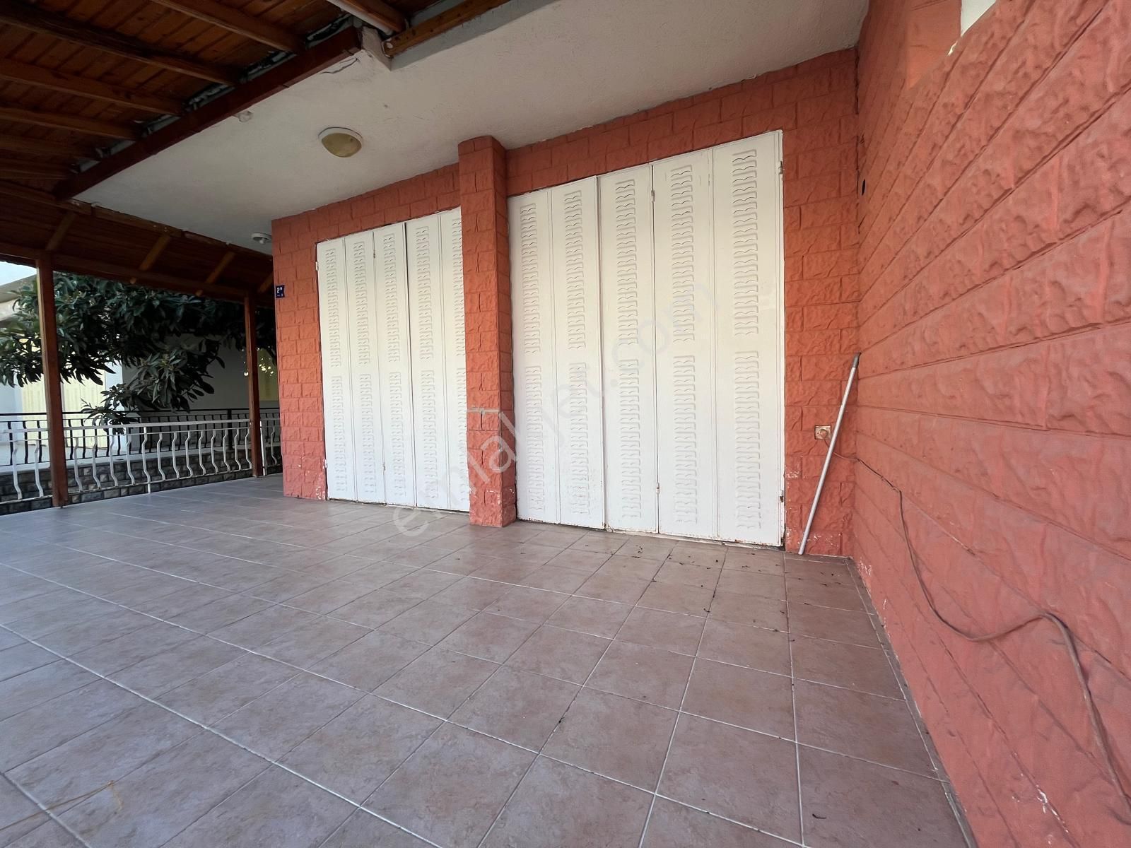 Kuşadası Sahilde Plaja Yakın 3+1 Satılık Dubleks Yazlık - Görsel 4