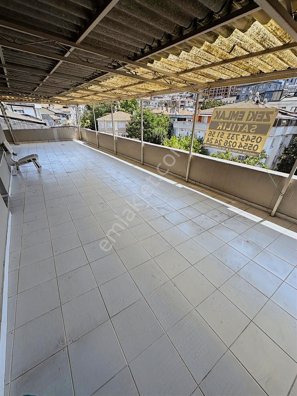 Zeki Emlaktan Fırsat Daire - Görsel 17