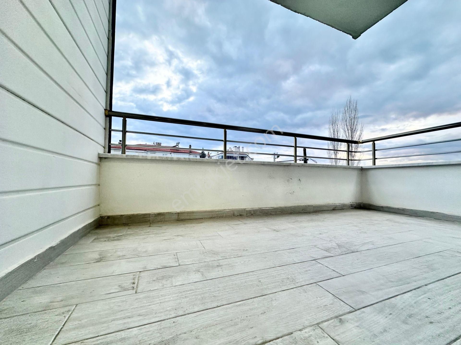 ꧁ay Emlaktan꧂akçay'da Denize Sadece 500 Mt Arakat Ön Cephe Hiç Oturulmamış 2+1 Satılık Daire - Görsel 31