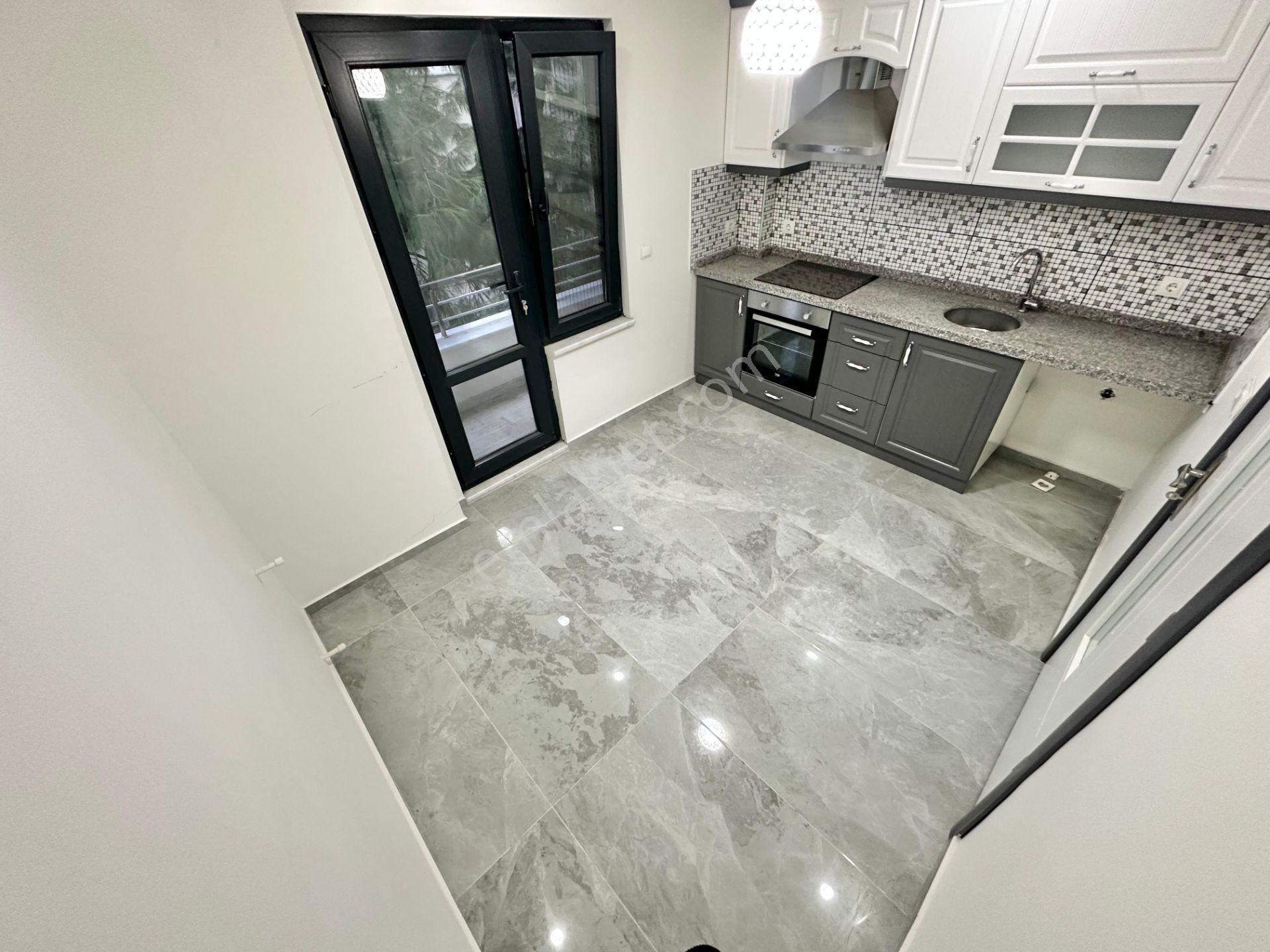 ꧁ay Emlaktan꧂akçay'da Denize Sadece 500 Mt Arakat Ön Cephe Hiç Oturulmamış 2+1 Satılık Daire - Görsel 2