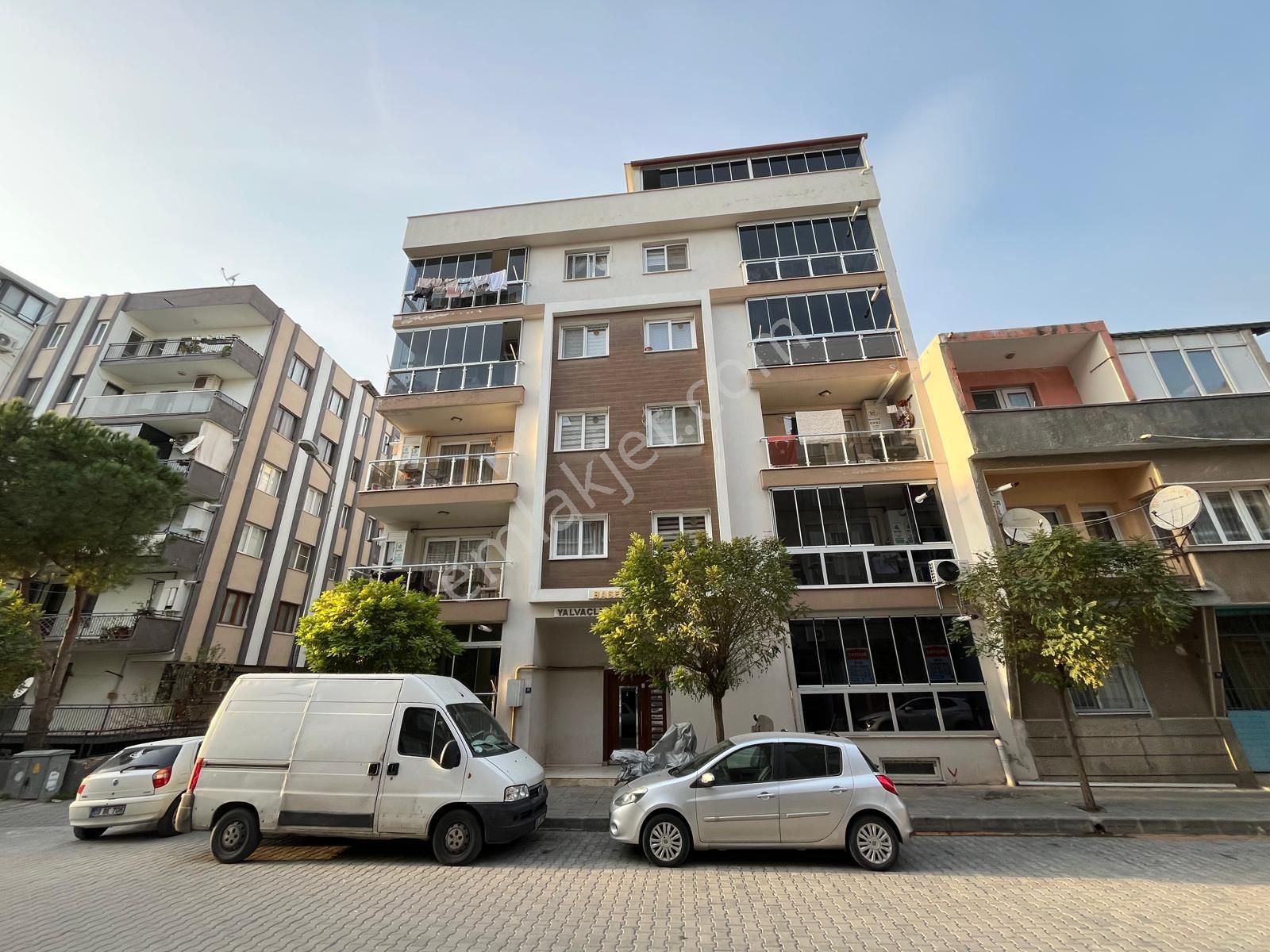 Söke'nin Kalbi Atatürk Mahallesi'nde Satılık 3+1 Daire