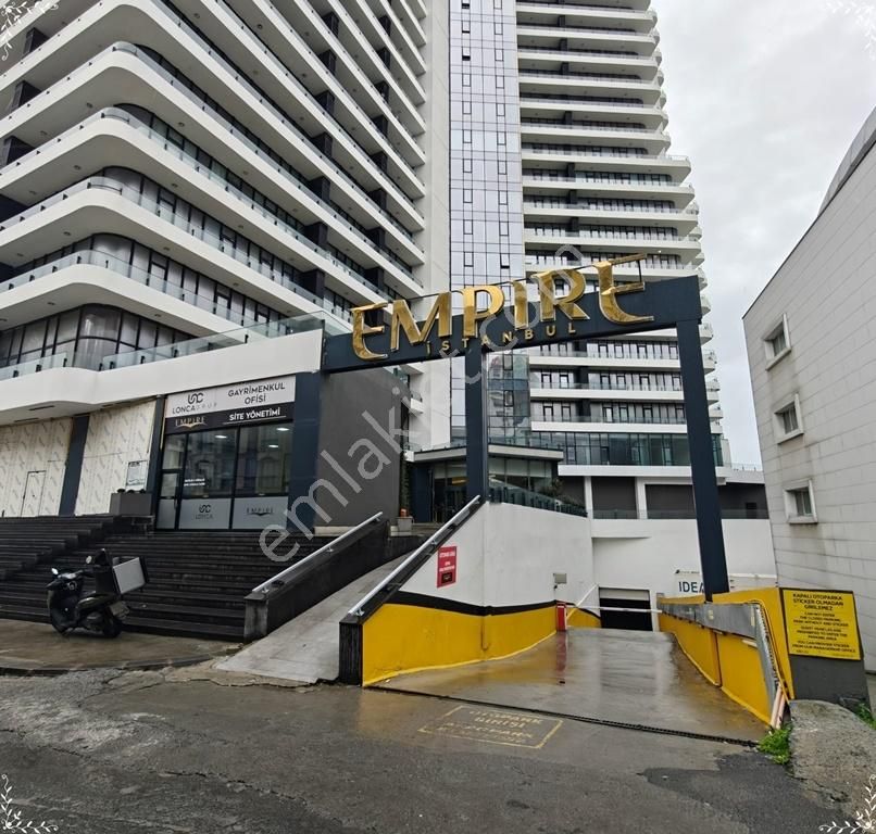 Esenyurt T.özal Mh Mtrobüs Gelişim Üniversite 5 Dk Büyük Tip 2+1