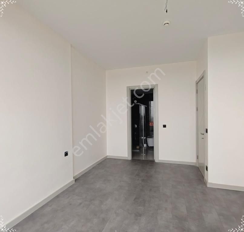 Esenyurt T.özal Mh Mtrobüs Gelişim Üniversite 5 Dk Büyük Tip 2+1 - Görsel 16