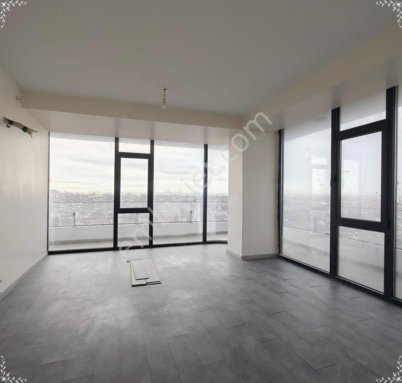 Esenyurt T.özal Mh Mtrobüs Gelişim Üniversite 5 Dk Büyük Tip 2+1 - Görsel 3