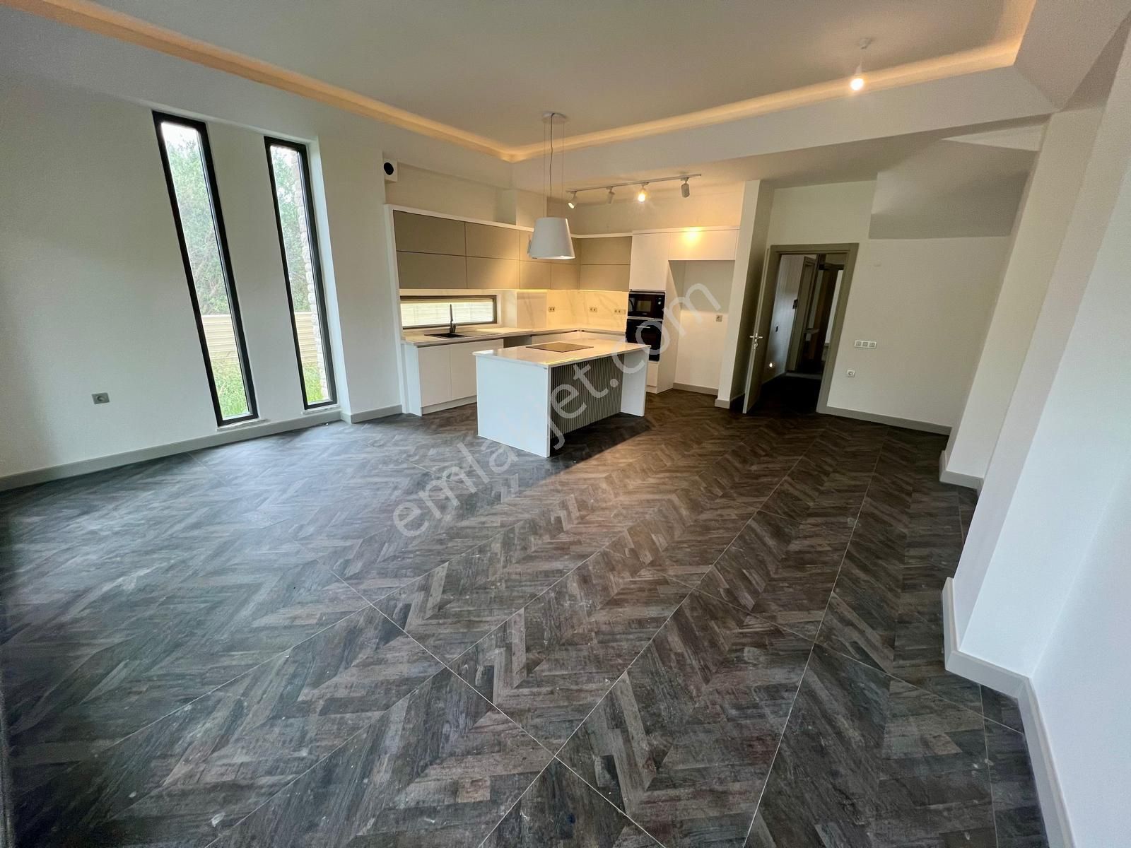 Akçay Aras Emlaktan Gürede 355 M² Arsa İçinde Müstakil Villa - Görsel 4