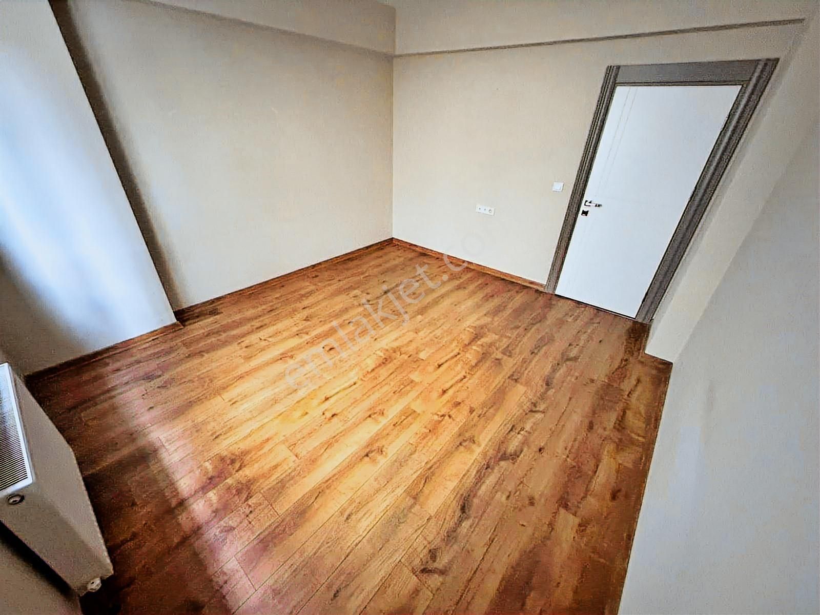 Yuvam'dan Ön Cephe İşçilik Harikası Giyinme Odalı Mega Lüks 3+1 - Görsel 28