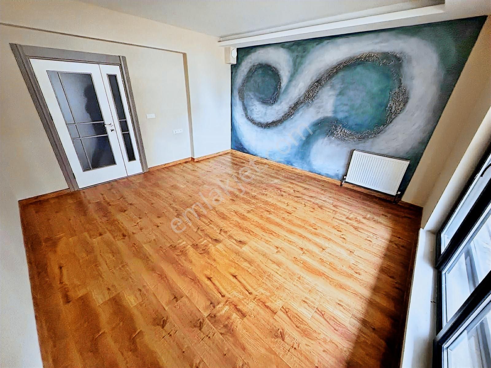 Yuvam'dan Ön Cephe İşçilik Harikası Giyinme Odalı Mega Lüks 3+1 - Görsel 27