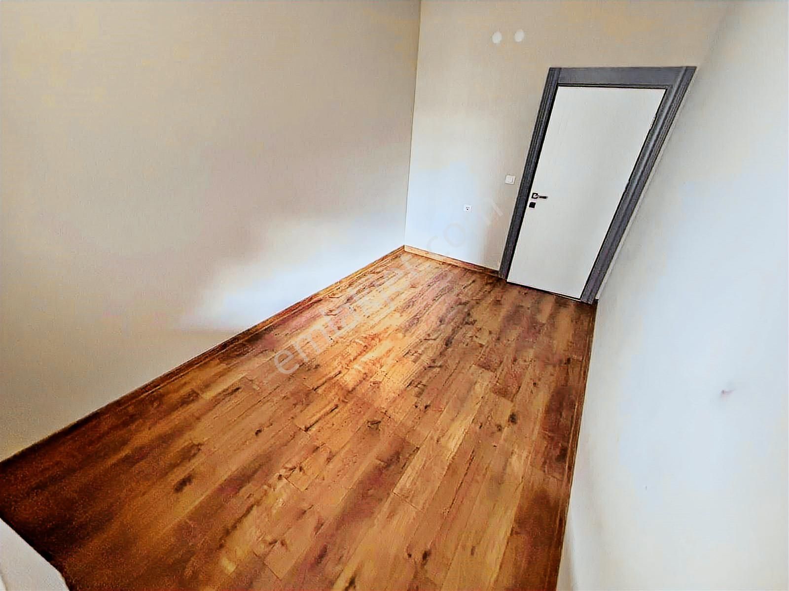 Yuvam'dan Ön Cephe İşçilik Harikası Giyinme Odalı Mega Lüks 3+1 - Görsel 22