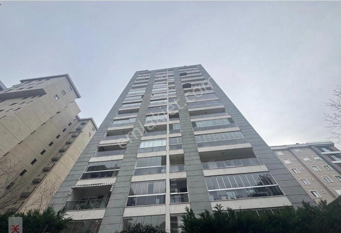 Erenköy Ömerpaşada Oyuncakbmüzesi Yanı Havuzlu 2017 Yapımı 2+1 Şık Daire... - Görsel 16