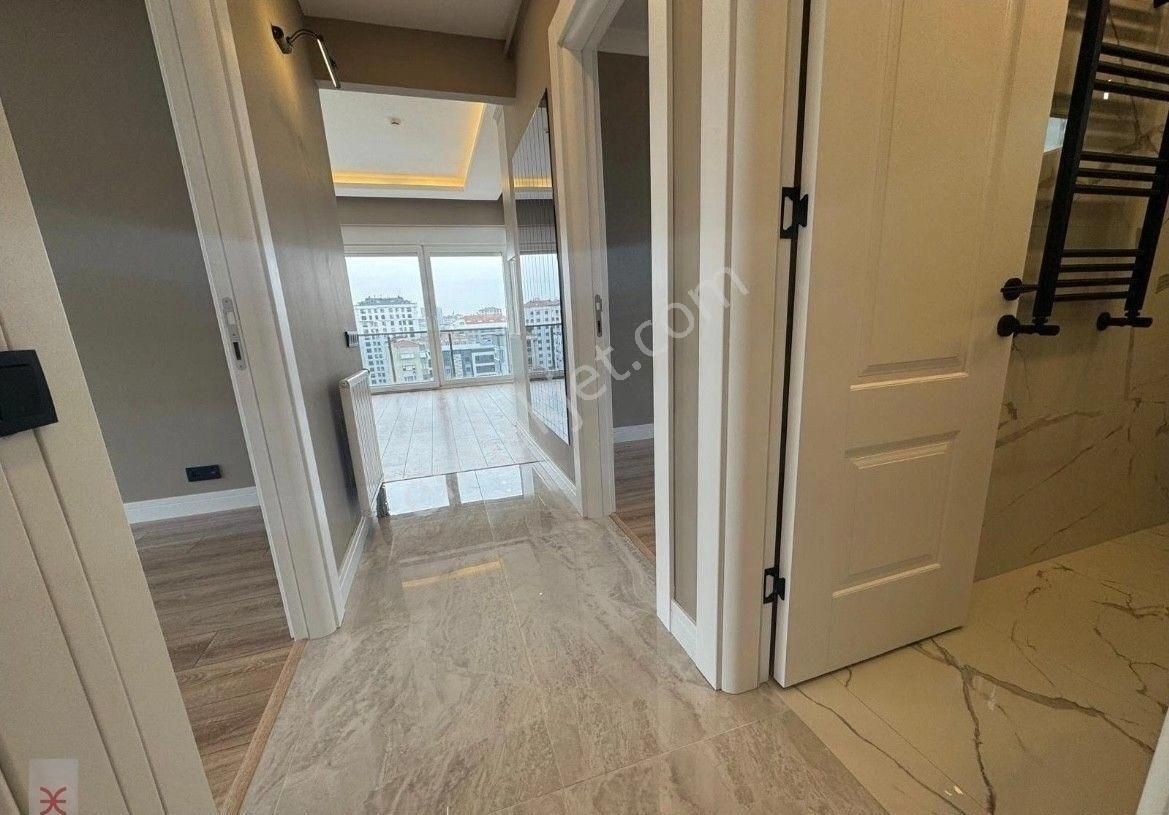 Erenköy Ömerpaşada Oyuncakbmüzesi Yanı Havuzlu 2017 Yapımı 2+1 Şık Daire... - Görsel 8