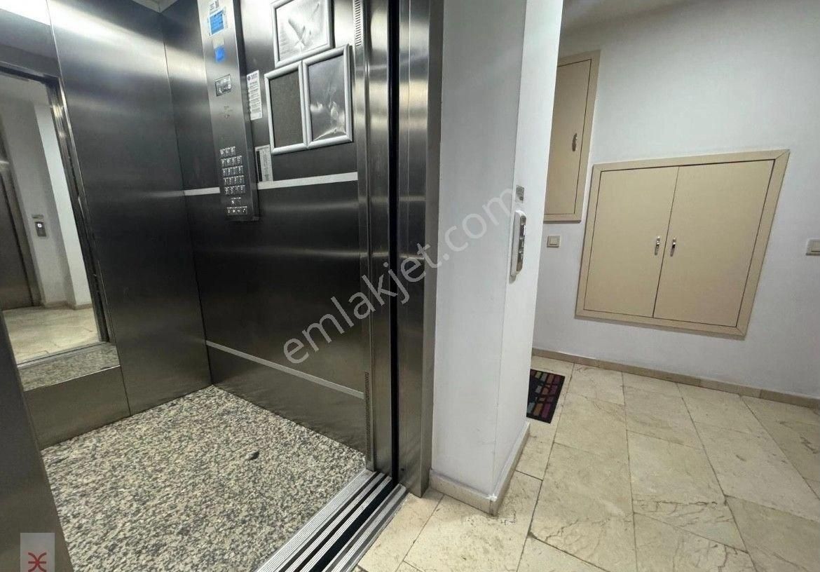 Erenköy Ömerpaşada Oyuncakbmüzesi Yanı Havuzlu 2017 Yapımı 2+1 Şık Daire... - Görsel 18