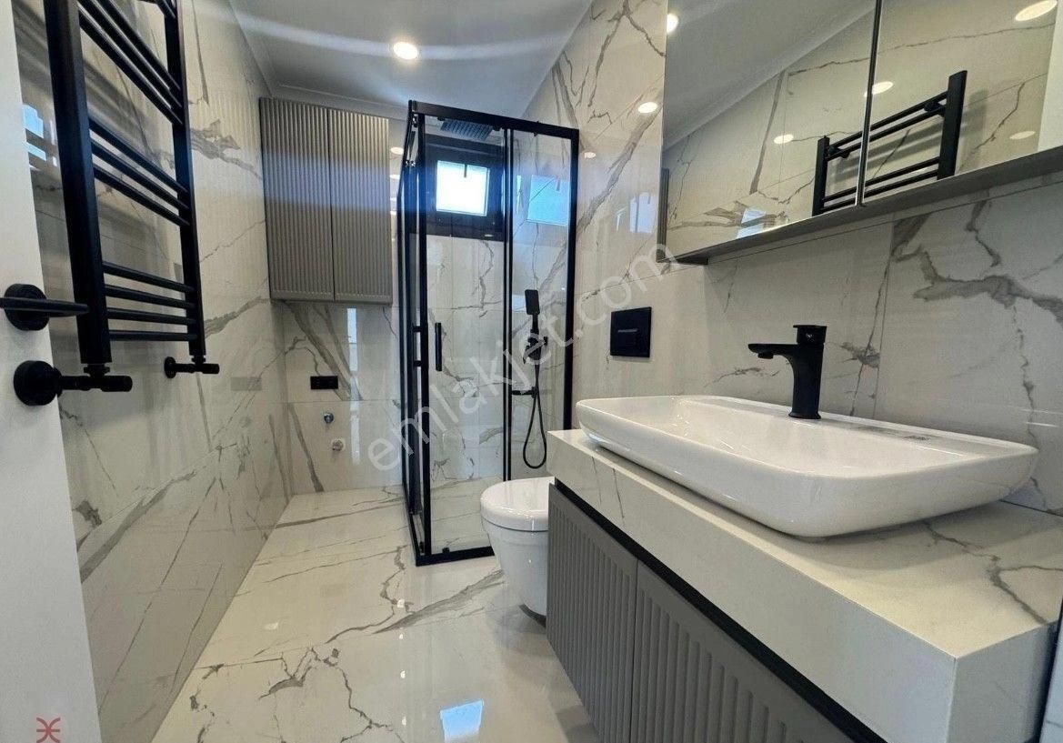 Erenköy Ömerpaşada Oyuncakbmüzesi Yanı Havuzlu 2017 Yapımı 2+1 Şık Daire... - Görsel 21