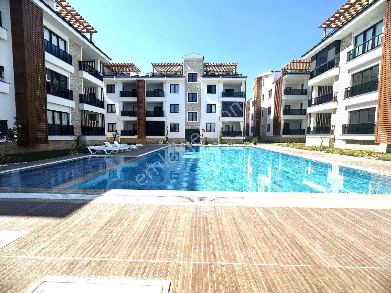 🏡 Referans'tan Güre'de Havuzlu Sitede Doğa Manzaralı 2+1 Dubleks