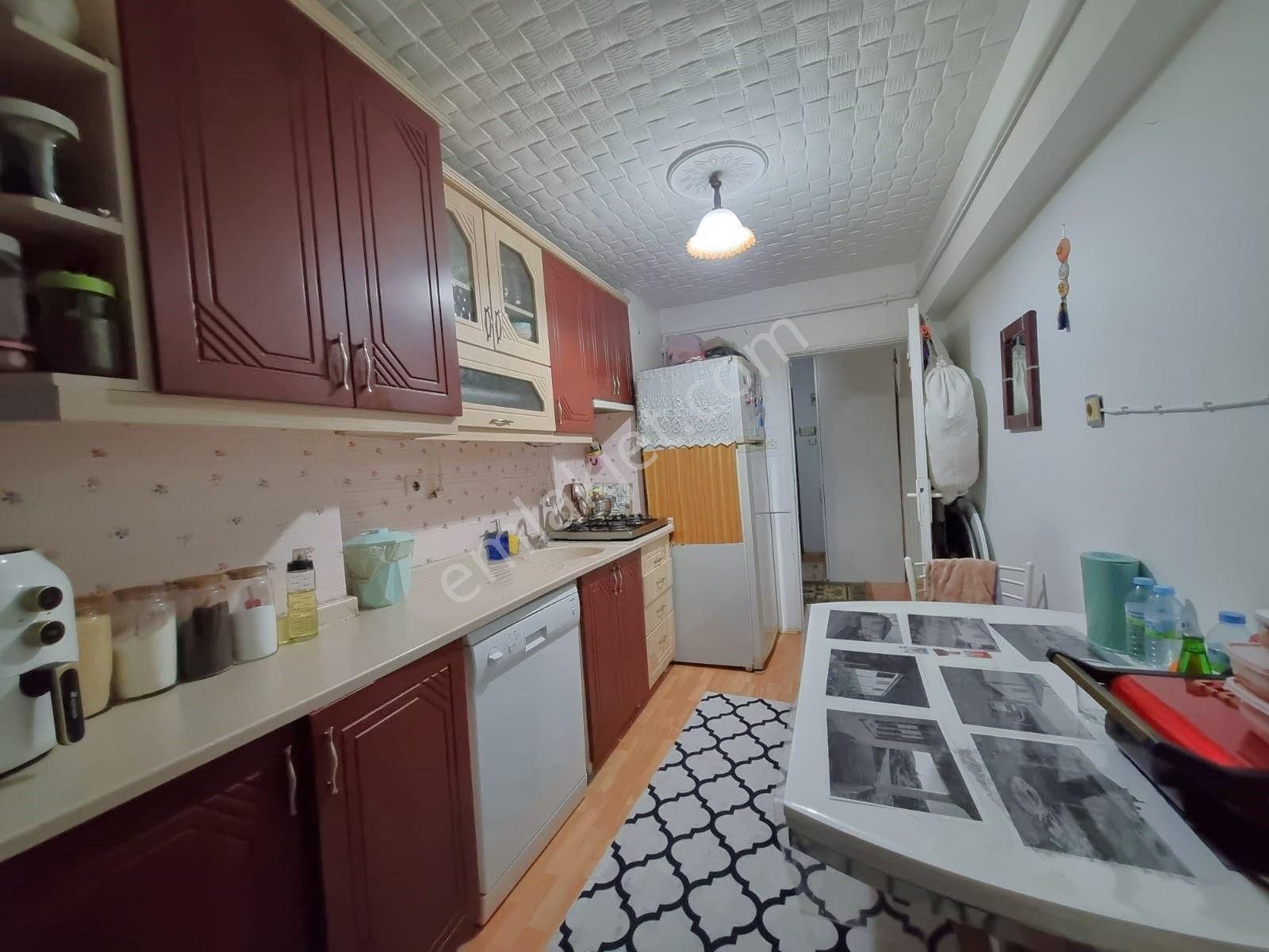 Taşcılar'dan Cadde Üzeri Merkezi Lokasyonda 3+1 Daire - Görsel 3