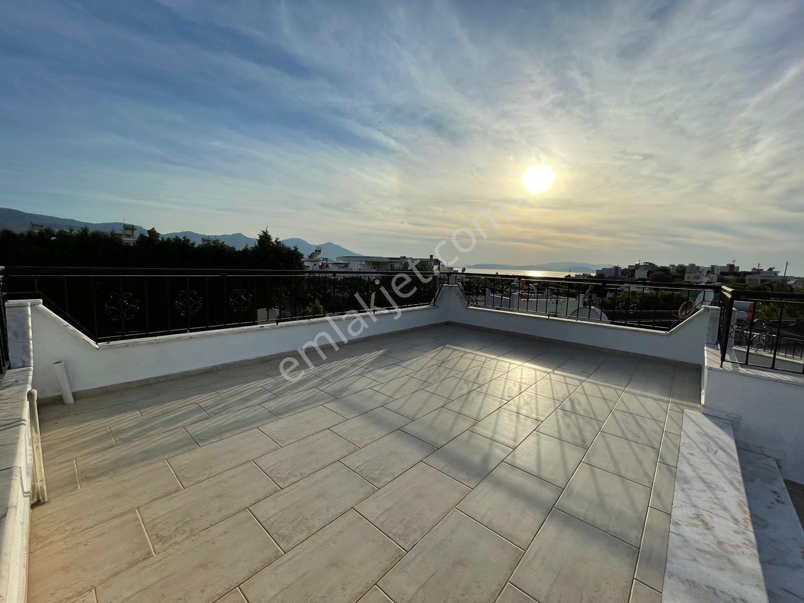 Kuşadası Sahil Sitelerinde 3+1 Müstakil Satılık Villa - Görsel 27