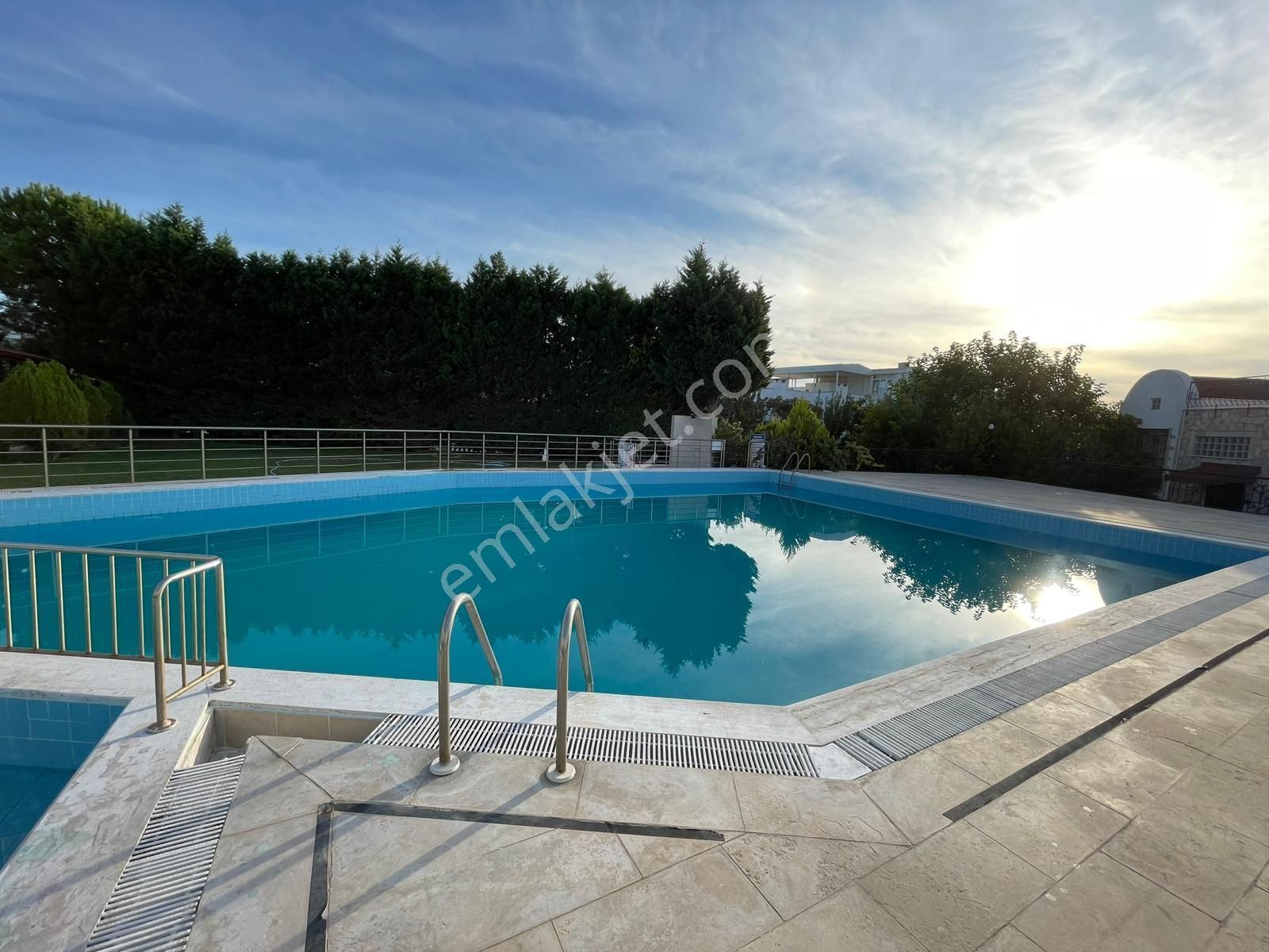 Kuşadası Sahil Sitelerinde 3+1 Müstakil Satılık Villa - Görsel 29