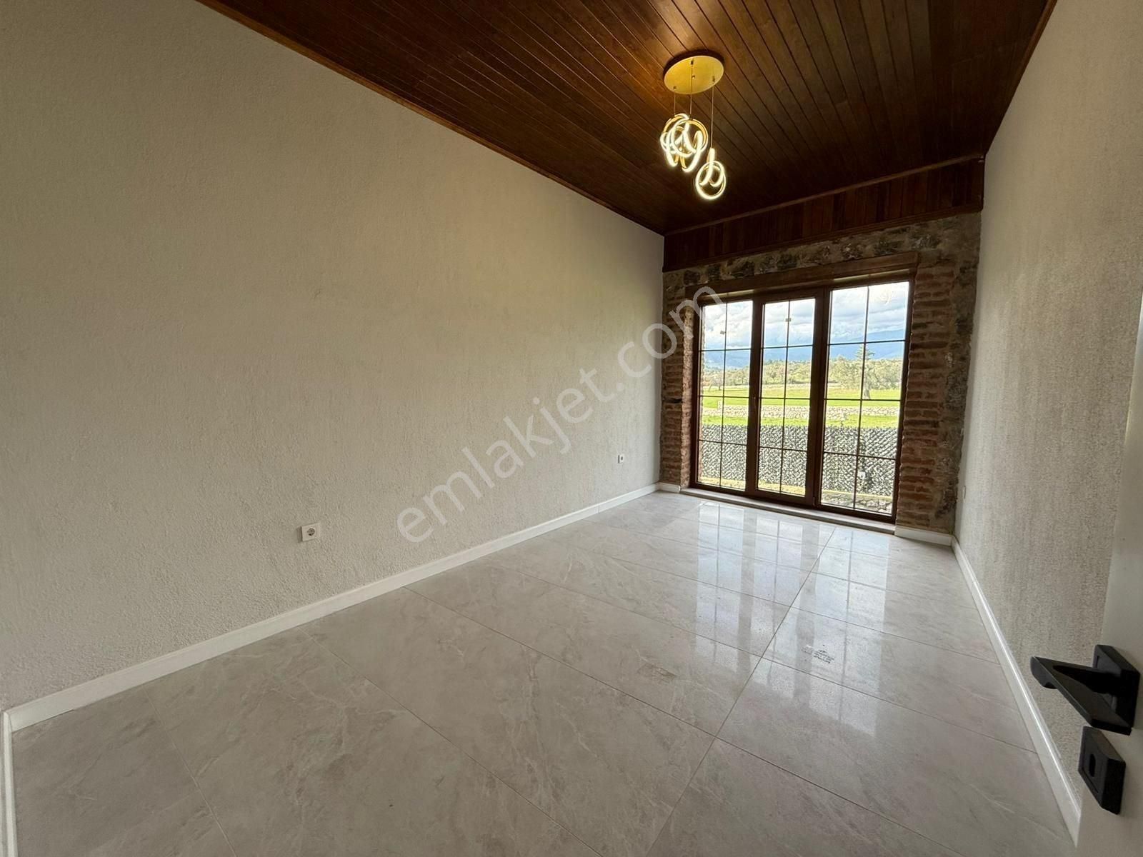 Müstakil Yaşam - Şömineli - Özel Tasarım Villa - Görsel 19