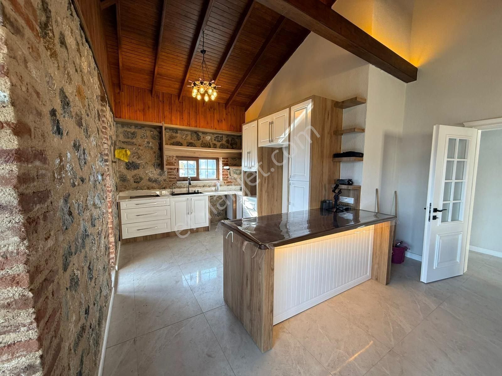 Müstakil Yaşam - Şömineli - Özel Tasarım Villa - Görsel 15