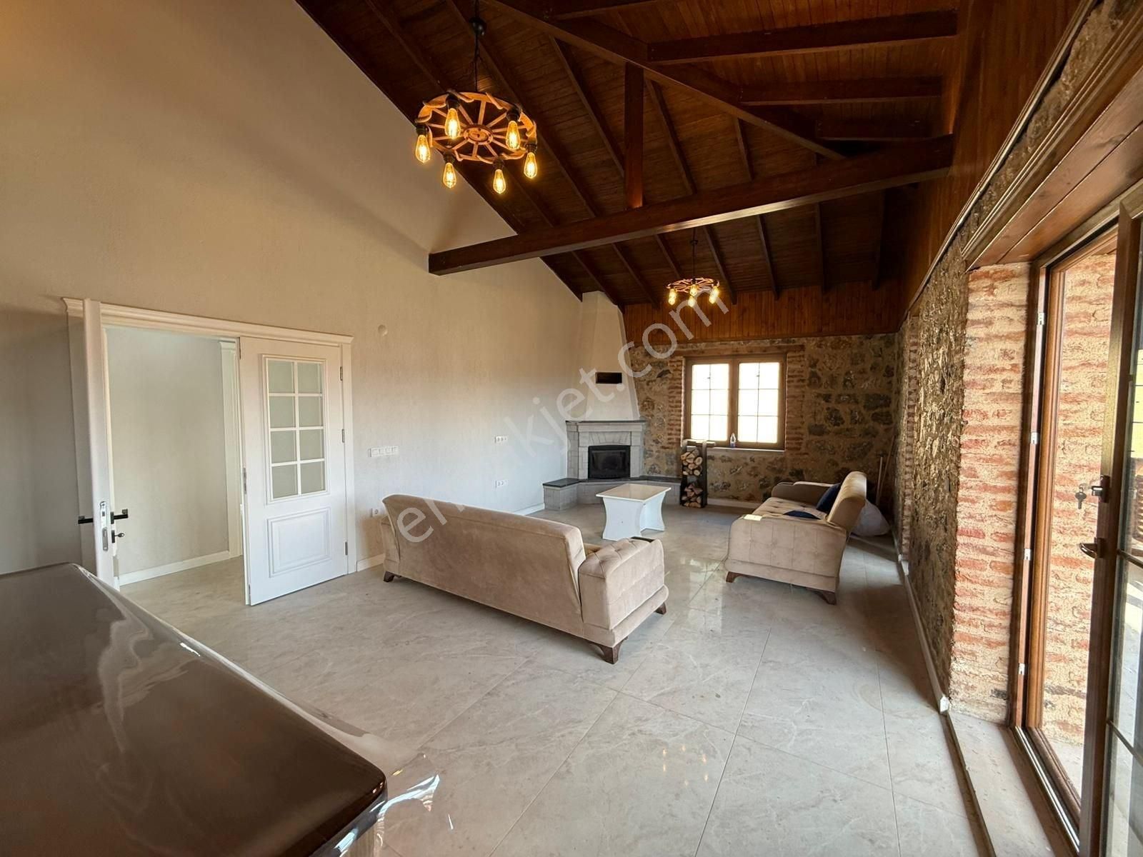 Müstakil Yaşam - Şömineli - Özel Tasarım Villa - Görsel 16