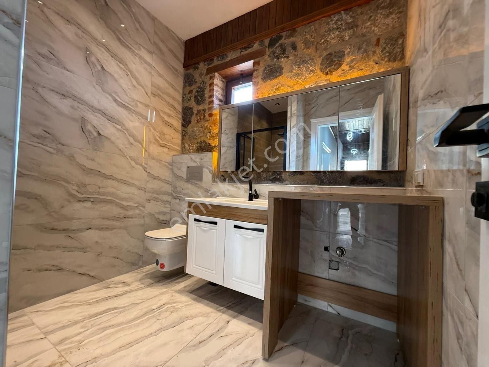 Müstakil Yaşam - Şömineli - Özel Tasarım Villa - Görsel 24