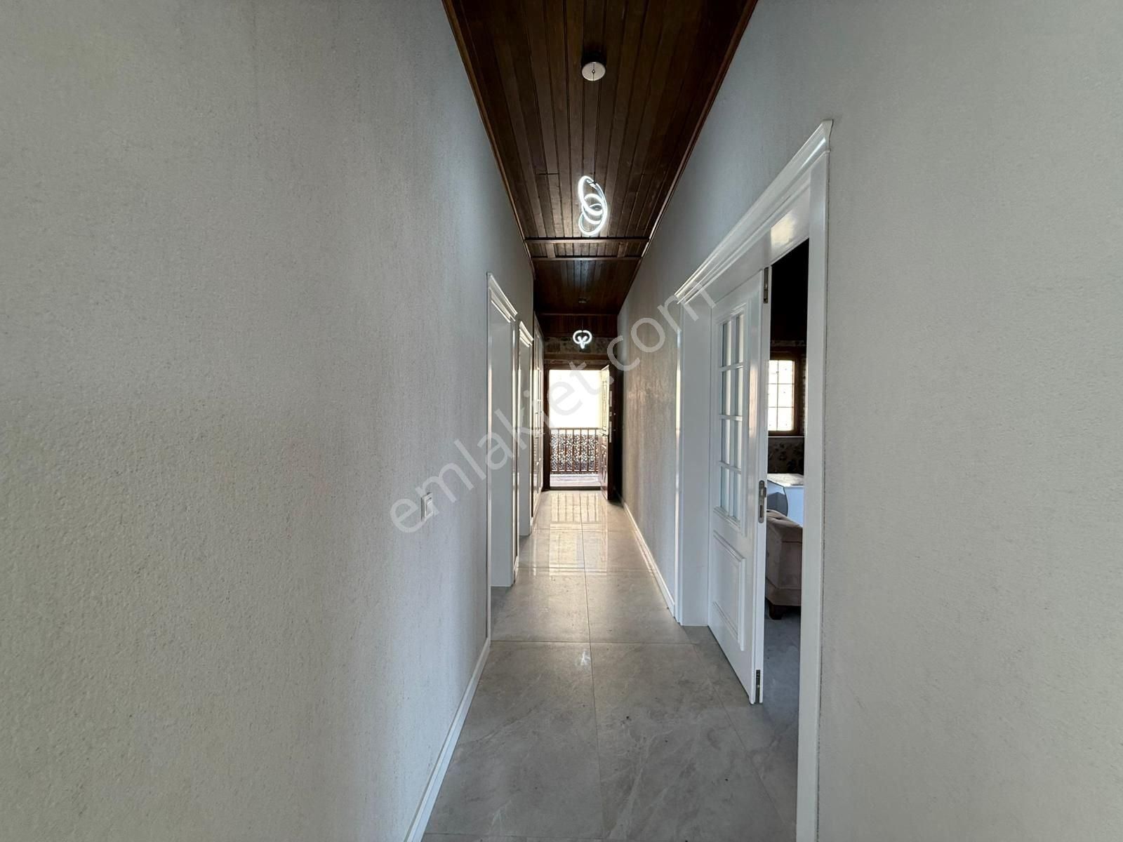 Müstakil Yaşam - Şömineli - Özel Tasarım Villa - Görsel 22