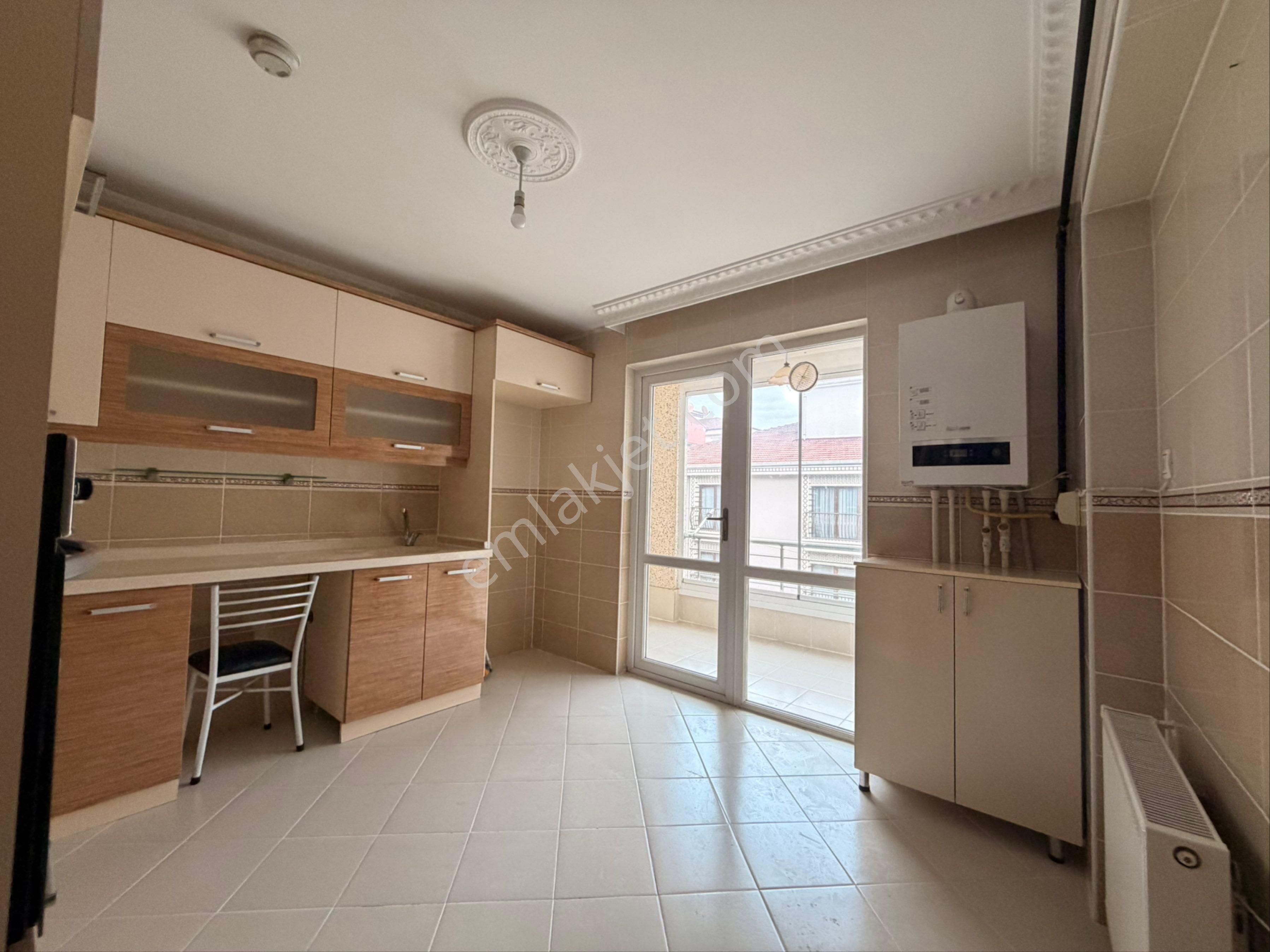 Fırsat Uyanış Mah Asansörlü Ebeveyn Banyolu Yeni Binada 4+1 - Görsel 4