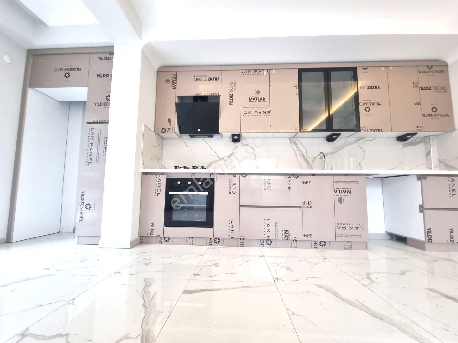 Aygül'den Akçay Güre Arası Sıfır Müstakil Tadında Bahçe Kullanımlı Yerden Isıtmalı 1+1 Satılık Daire - Görsel 10